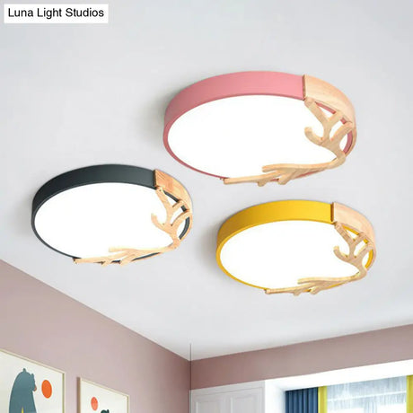 Sleek Metal Circle Led Flush Mount Ceiling Light - Ultra-Thin Design With Wooden Antler Accent