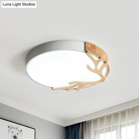 Sleek Metal Circle Led Flush Mount Ceiling Light - Ultra-Thin Design With Wooden Antler Accent