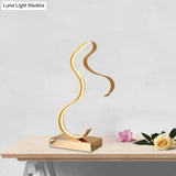 Streamlined Led Horse Profile Desk Lamp - Modern Metal Nightstand Light In Black/White/Gold
