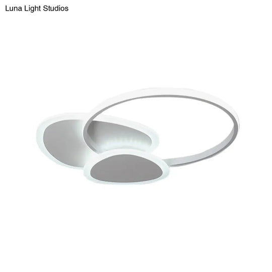 Stylish Flaky Triangle Ceiling Light: Modern Acrylic Led Flush Mount Lamp (16/18 W) In White/Coffee