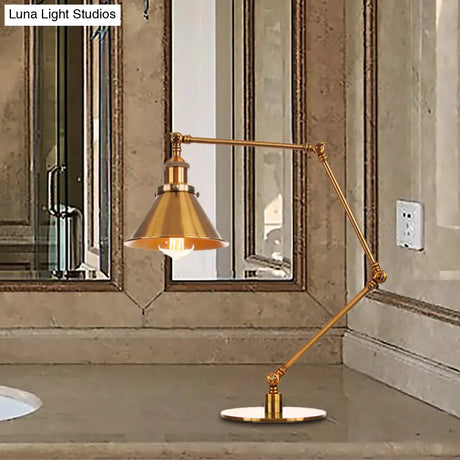 Stylish Flared Table Lamp - Industrial Metallic Accent With 1 Light For Dining Room Gold 8+8/8+8+8