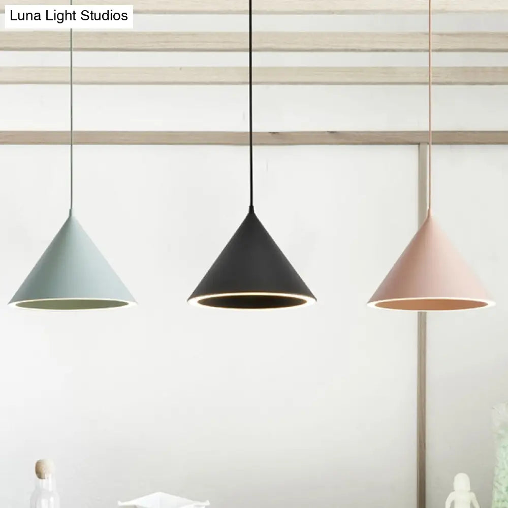 Stylish Nordic 1-Light Metal Pendant Lamp - 10’/12.5’ Diameter In Black/Blue For Table