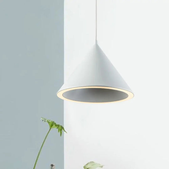 Stylish Nordic 1-Light Metal Pendant Lamp - 10’/12.5’ Diameter In Black/Blue For Table Green / 10’