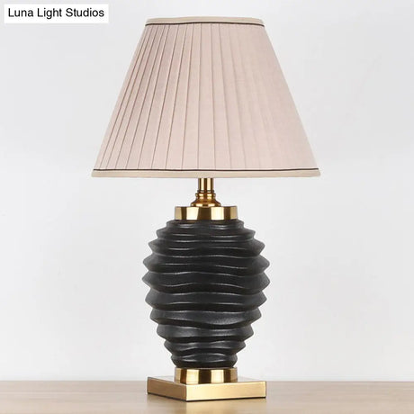 Tiered Vase Night Lamp - Traditional Ceramic 1 Head Bedroom Nightstand Light Black/White With