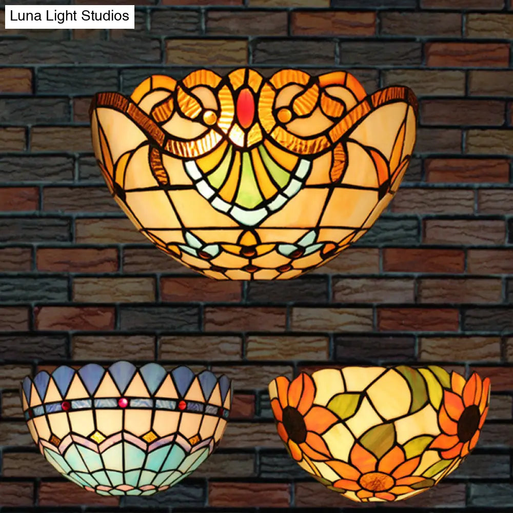 Tiffany Style Stained Glass Wall Sconce - Flush Mount With 1-Head Bowl Shade