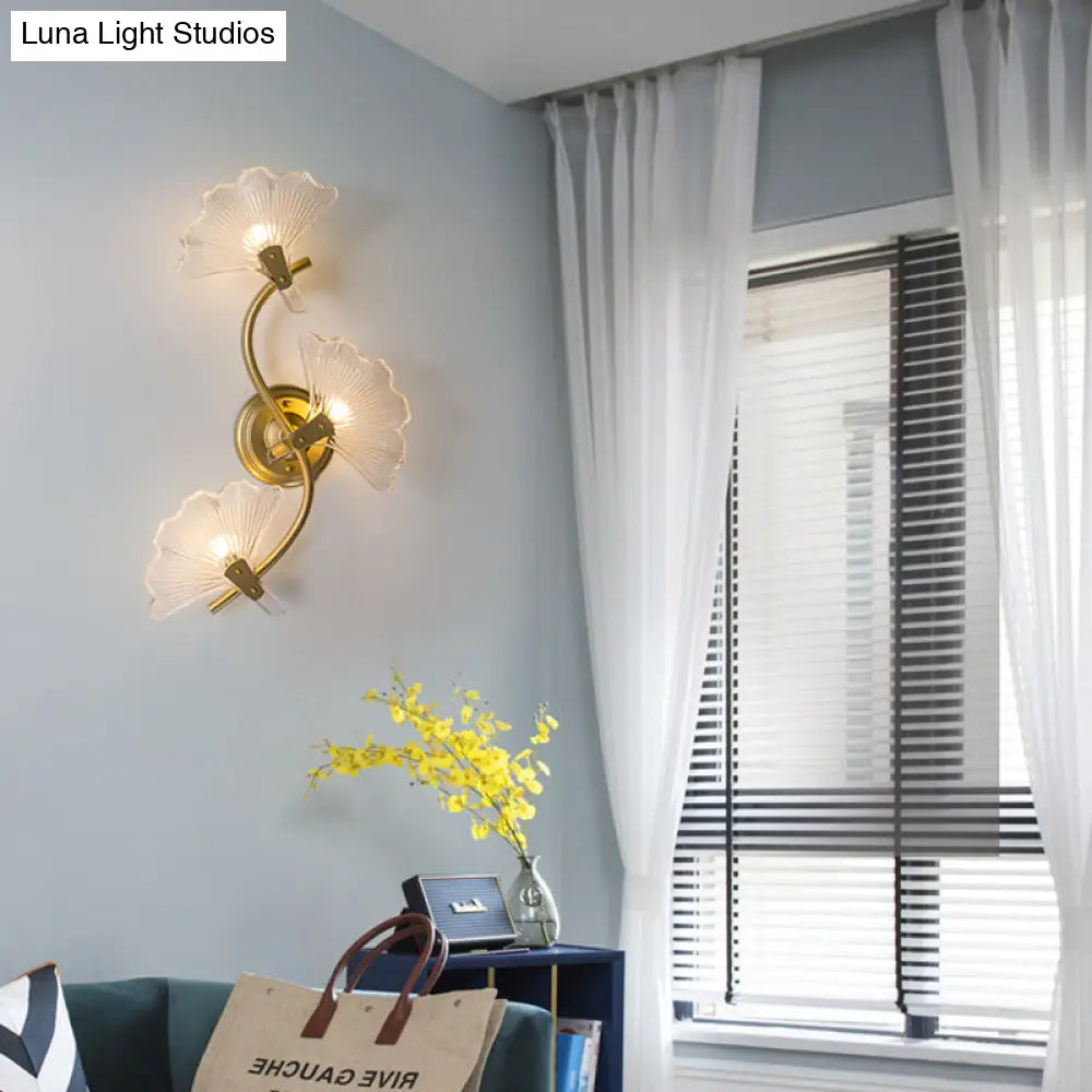 Traditional Gold Ginkgo Sconce Light - Elegant Metal Wall Lighting Fixture For Dining Room (1/3