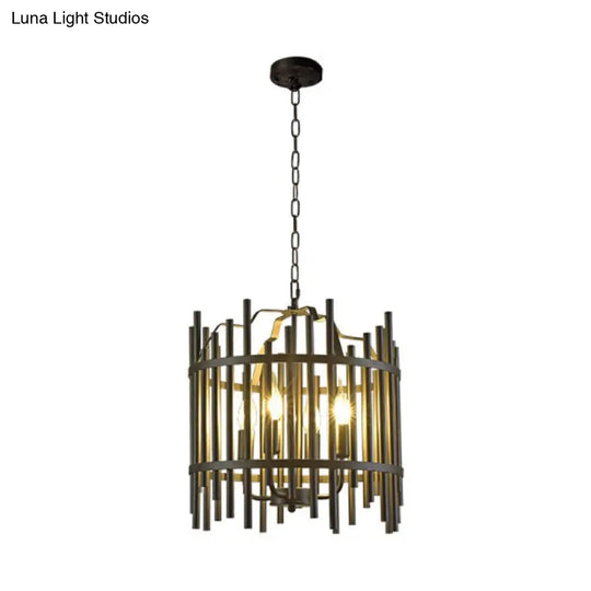 Vintage Industrial Black Metal Chandelier Pendant Light - 4 Heads For Restaurants