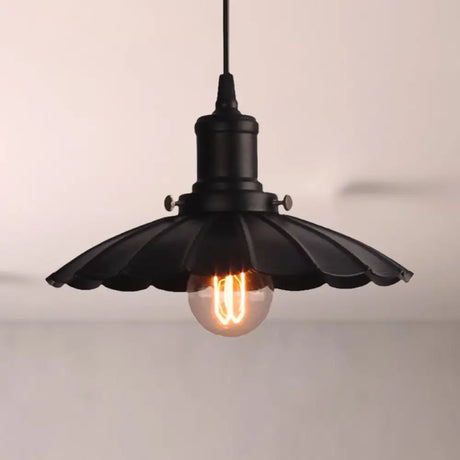 Vintage Industrial Hanging Lamp Black Scalloped Metal Indoor Ceiling Light Fixture 1-Bulb