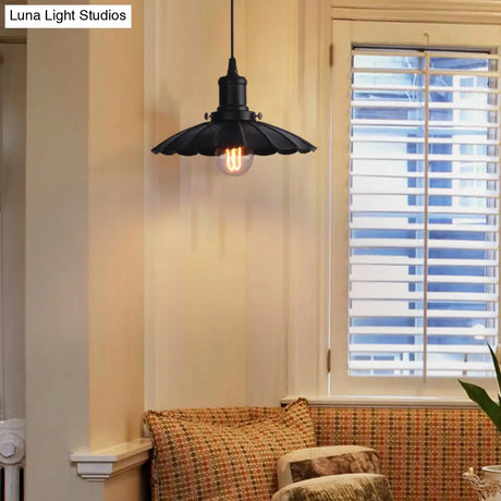 Vintage Industrial Hanging Lamp Black Scalloped Metal Indoor Ceiling Light Fixture 1-Bulb