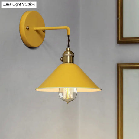 Vintage Style Gray/Red Conic Wall Mounted Light With 1 Bulb For Living Room Décor