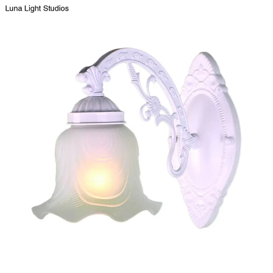 Vintage Style Metal Wall Lamp With Frosted Glass Shade Flower Living Room Sconce Light (1/2 Lights)