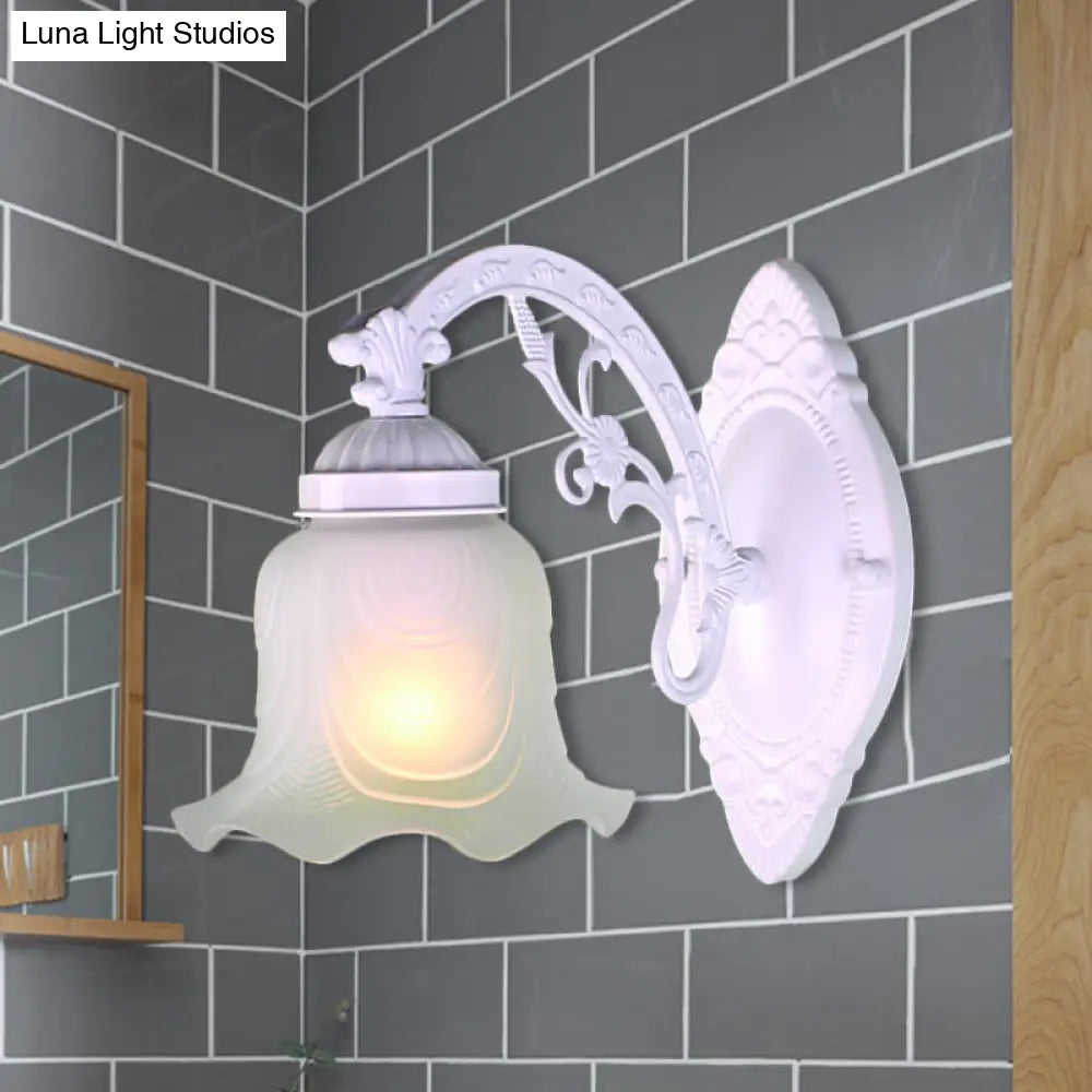 Vintage Style Metal Wall Lamp With Frosted Glass Shade Flower Living Room Sconce Light (1/2 Lights)
