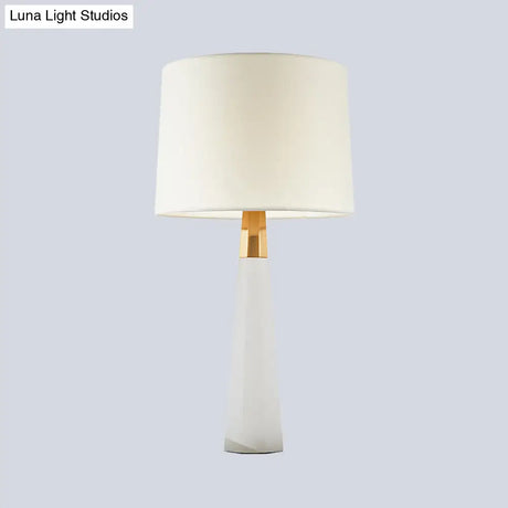 White Modern Conical Shade Desk Lamp With 1 Bulb For Bedroom