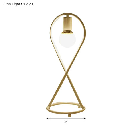White Simple Style Metal Desk Lamp For Girls Bedroom With 1 Light