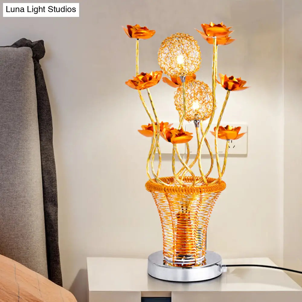 Aluminum Desk Lamp With Basket-Like Design Led Vine Night Light - Bedside Art Decor Gold